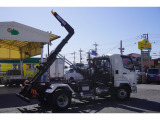中古車に保証を付ける事は自信のある車両を仕入れ販売する事、 粗悪なエンジン・ミッションの車両を販売しない事、 整備点検をしっかりする事です。 当店とお客様の信用!