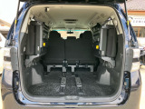 後席を格納すると、これだけの広さが!シーンに合わせたシートアレンジで、大きな荷物も積むことが出来ます♪