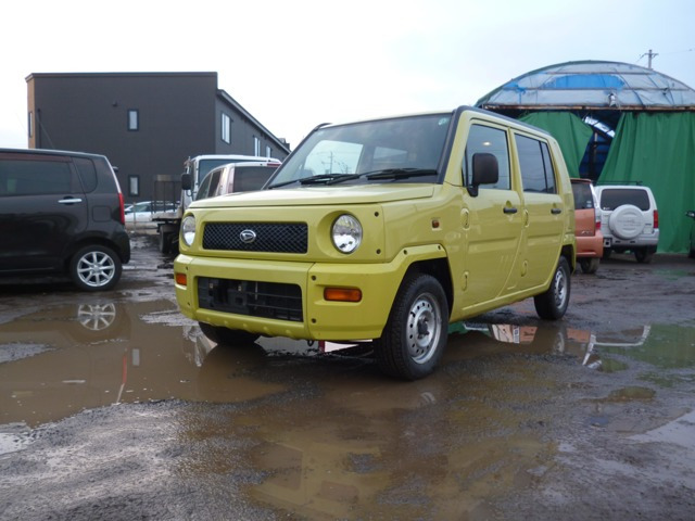 ネイキッド G 4WD 