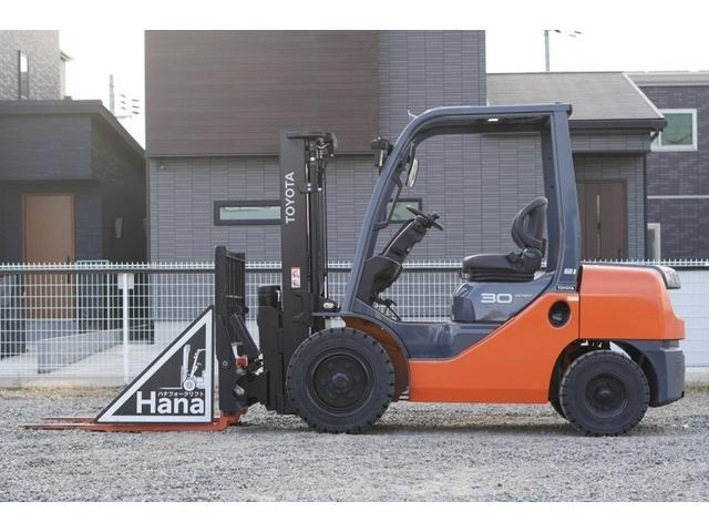 トヨタL&F エンジンフォークリフト 13967