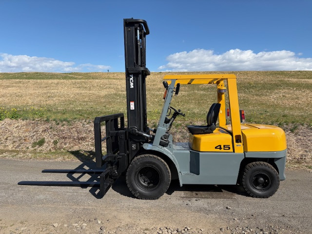 TCM エンジンフォークリフト FD45T8
