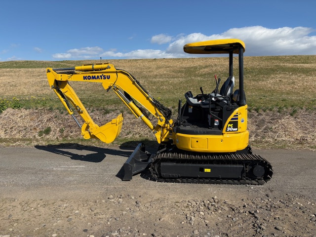 コマツ 油圧ショベル PC30MR-5