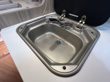 シンクは蓋付きなので衛生面でも安心です!