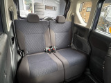 ●リヤシートも使用感が少なく清潔な状態です☆同乗者の方も気持ちよくご同車できますね☆是非ご覧ください♪♪