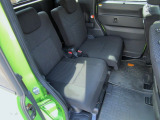 ☆リヤシートキレイです。前後スライド可。