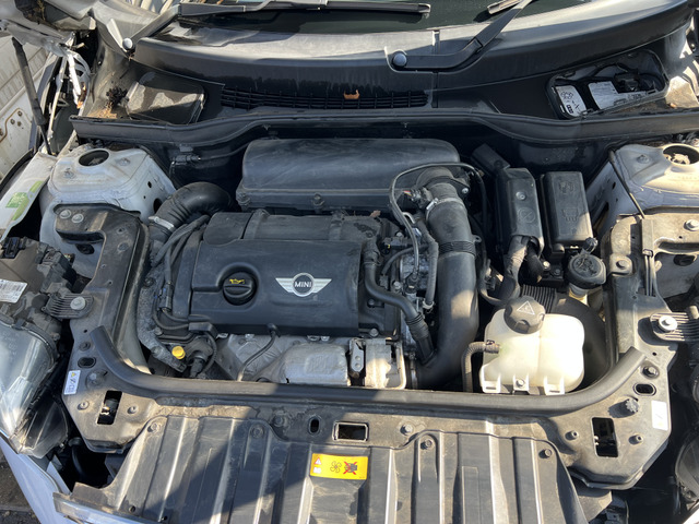 ミニクロスオーバークーパー S