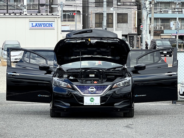 日産 リーフ X の中古車詳細 (49,928km, ブラック, 大阪府, 94万円 日産 リーフ X の中古車詳細 (49,928km, ブラック, 大阪府, 94万円