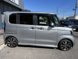 両側スライドドアで乗り降りもラクラクです。