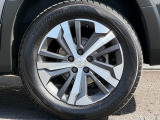 タイヤサイズ:215/60R17!