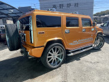 自動車保険もご相談ください。当店は三井住友海上、あいおいニッセイ同和損保の代理店です。保険担当が万一の際は連携を取って迅速にご対応致します。代車・レンタカーもご用意できますのでご安心ください。