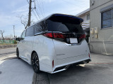 アルファード ハイブリッド 2.5 エグゼクティブ ラウンジ E-Four 4WD 