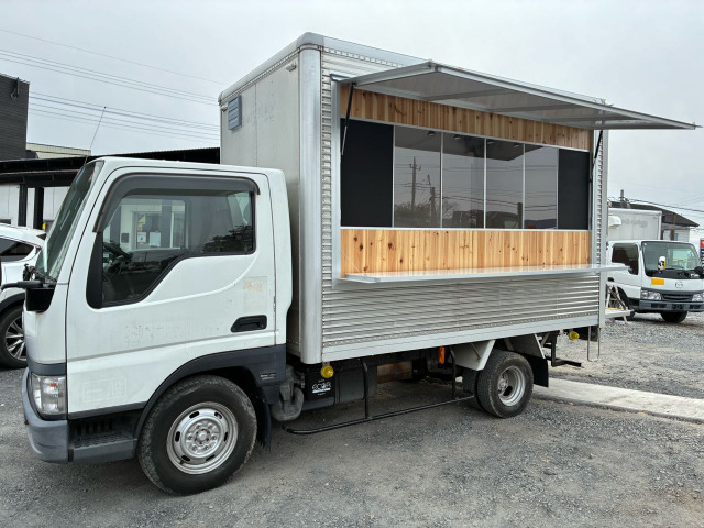 タイタンダッシュ  キッチンカー 内装新品 木目仕様