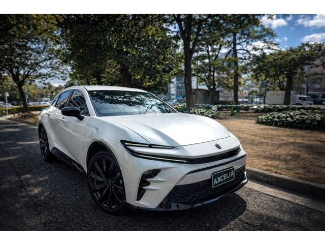 クラウンスポーツ 2.5 Z E-Four 4WD ワンオーナー/電動シート