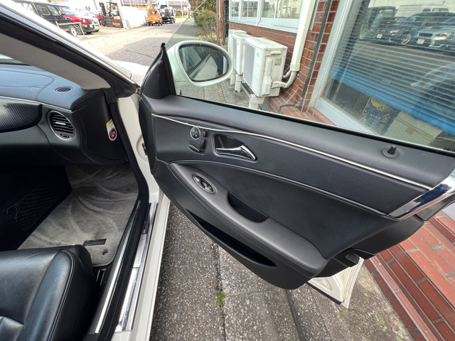 メルセデス・ベンツ CLSクラス CLS350 社外19インチホイール/本革内装