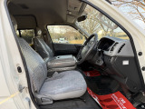 買ったばかりの愛車、ずっときれいにしていたいですよね!ご購入いただいたお車を綺麗な状態に保てるよう、コーティングなどのオプションもご用意しております。詳しくは店舗までお問い合わせください♪