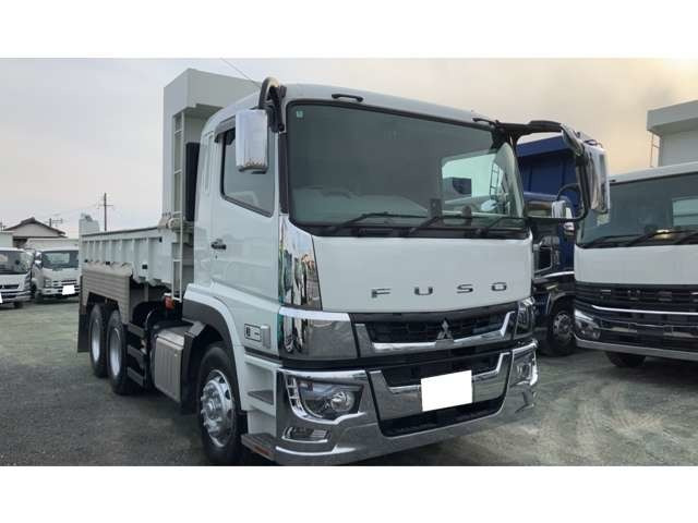 スーパーグレート ダンプ 三菱大型土砂ダンプ