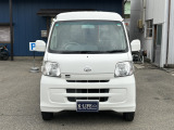 【支払総額推進店】お車をご覧い頂きまして、誠に有難う御座います。在庫車両になりますので、是非ご都合の宜しい時に、見に来て下さい。来店予約をされると、ご案内がスムーズです。