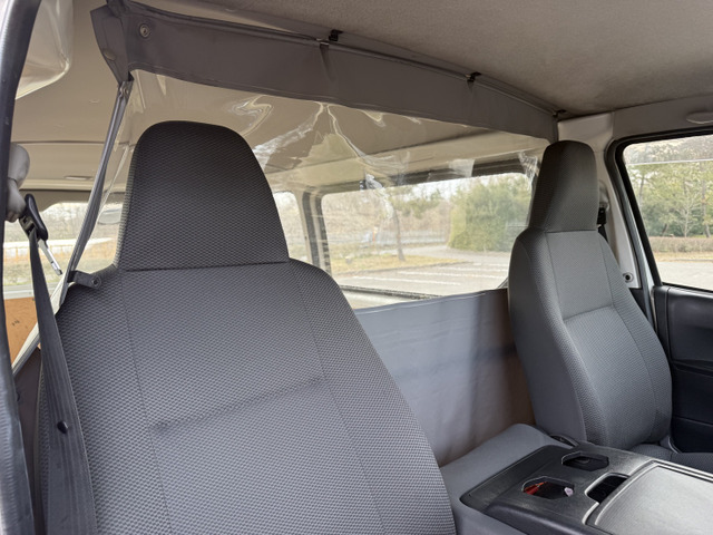 トヨタ ハイエースバン 3.0 DX ロング ディーゼル 4WD 5ドア ナビ TV B 