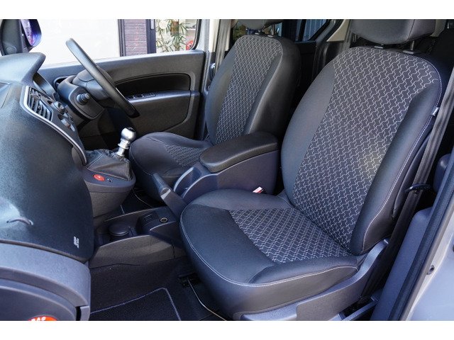 ルノー カングー