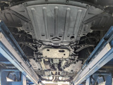 ☆下廻りの増し締めや点検もしっかり行っております!