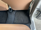 運転席側リア フロア