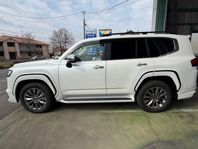 トヨタ ランドクルーザー300 3.5 ZX 4WD モデリスタ リアエンター