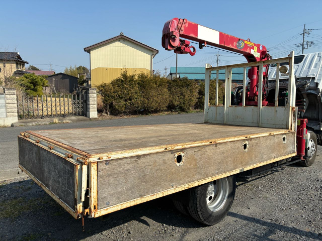 いすゞ エルフ エルフ ユニック3段 ラジコン付 の中古車詳細 (64,200km