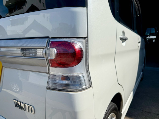 ダイハツ タントカスタム RS ターボ 車検整備2年付き 禁煙車 の中古車 