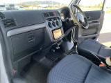 車検整備以外の細かな動作不良、オーディオや電動格納式ドアミラー等、  できる限りチェックして掲載していますが、中古車ですので稀に  動作不良の部分がある車はございます。 ご了承頂けます様、 お願い致します。