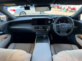 LS 500h Iパッケージ パノラミックビューモニター