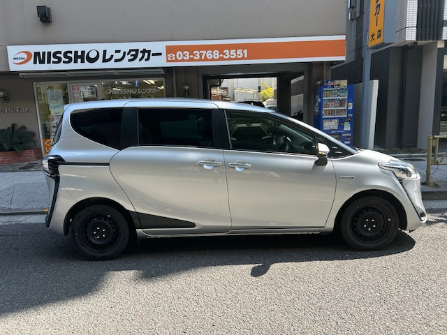 トヨタ シエンタ ハイブリッド 1.5 ファンベース X 純正ナビ・バック