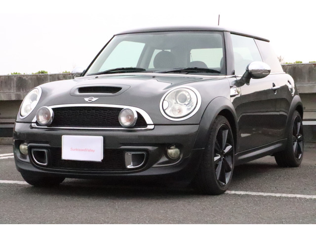 ミニ クーパー S 17AWスポーツボタン