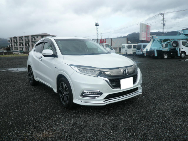 ヴェゼル 1.5 ハイブリッド Z ホンダセンシング 低走行車 予防安全機能付き 純正ナビ