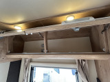 上部収納棚もございます!