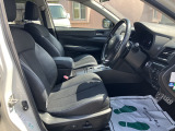 運転席 目立つ傷等なく綺麗です。