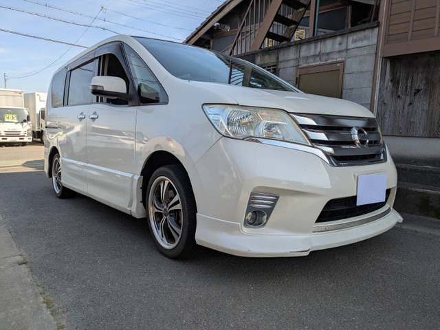 セレナ 2.0 ハイウェイスター 