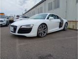 アウディ R8 5.2 FSI クワトロ 4WD