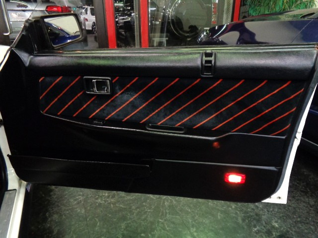 日産 スカイライン 2.0 RS-X ターボ 後期型鉄仮面FJ20ETターボエンジン
