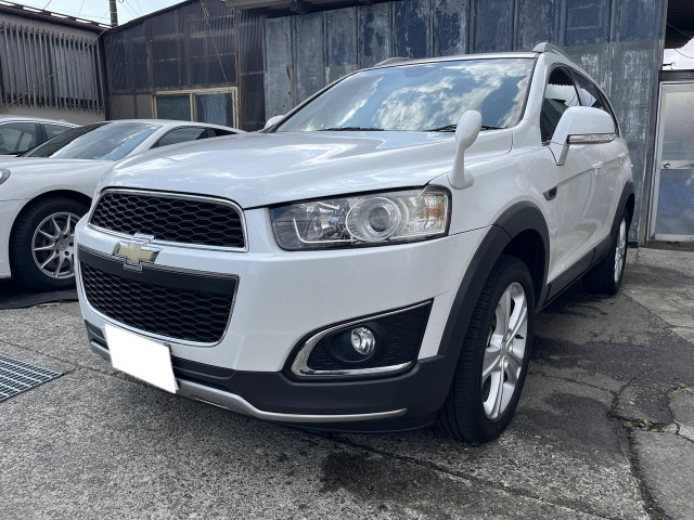 キャプティバ アドベンチャー ラグジュアリー 4WD 7人乗