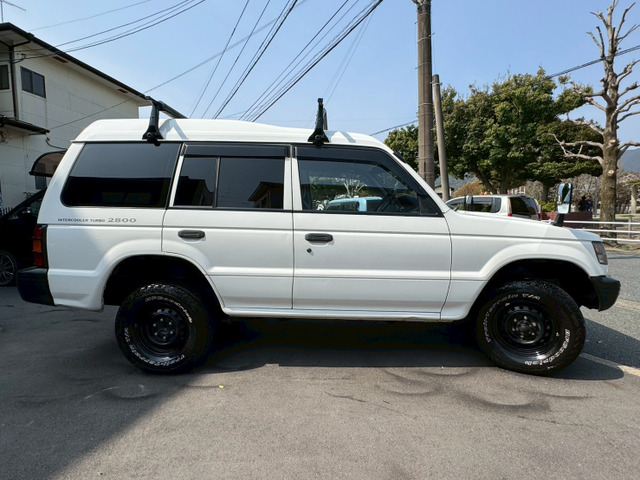 三菱 パジェロ 2.8 キックアップルーフ XEバン ディーゼル 4WD の中古