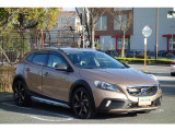 V40クロスカントリー T5 AWD SE 4WD スタイリングKIT 2トーンレザー