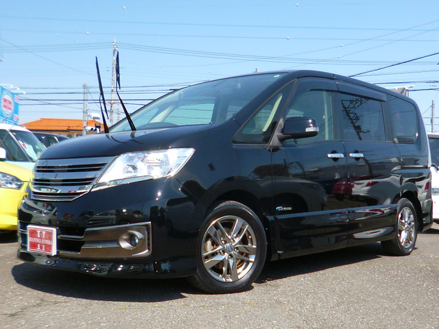 セレナ2.0 ライダー ブラックライン S-HYBRID純正ナビTV フリップダウン 両側電動