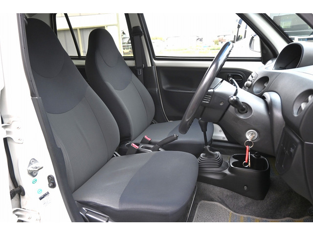 ダイハツ エッセ D セレクション 検R9.4 5MT CD再生 の中古車詳細