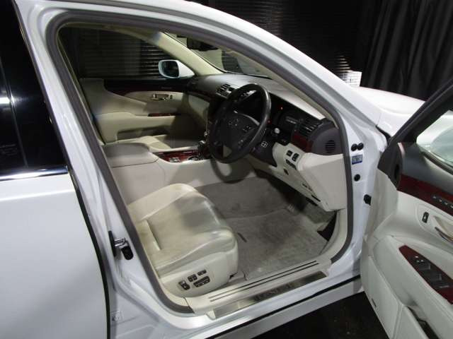 レクサス LS 460 バージョンSZ Iパッケージ サンルーフ パドルシフト