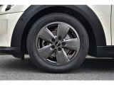 【高品質車のみの取扱い】状態が良くないおクルマは在庫として販売致しません。在庫車は全て厳選された高品質なおクルマです。仕入れからとことん拘っておりますのでご安心の上、ご検討下さいませ。