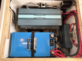CTEK走行充電器 1700Wインバーター リチウムイオンバッテリー200Ah!