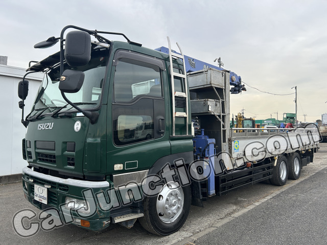 ギガ  10.7t積み 4段クレーン平ボディ