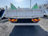 車輛後面:いすゞフォワードダンプFRR90S1 走行距離5万㎞,車検1年,積載3650kg,オートコボレーン,アイドリングストップ,フォグランプ,キーレスキー,オートサイドミラー,HSA,取扱書他
