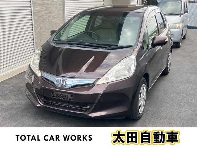 フィットハイブリッド  10thアニバーサリー 純正ナビ キーレス 格納ミラー