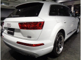 Q7 2.0 TFSI クワトロ 4WD 2.0TFSIクワトロ8速パドルS4WD